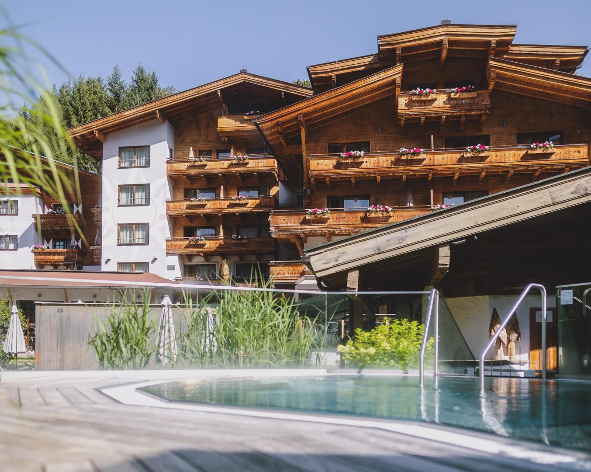 Hotel Die Sonne Saalbach-Hinterglemm Kültér fotó