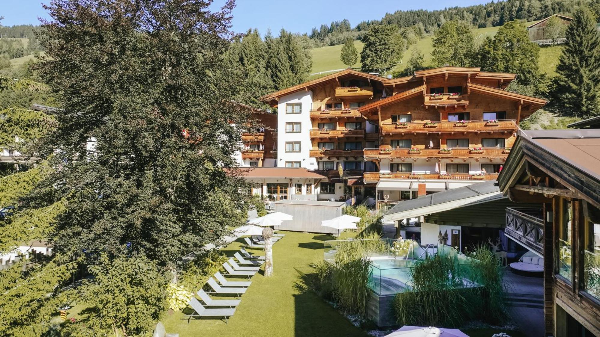 Hotel Die Sonne Saalbach-Hinterglemm Kültér fotó